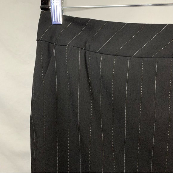 Escada black pinstripe pencil skirt large - Picture 9 of 9